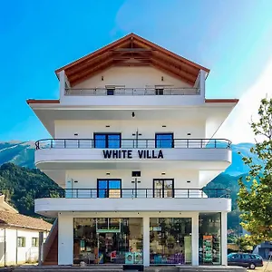  Hotel White